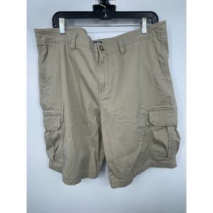 Versatile Khaki Cargo Pants for‎ Everyday Wear